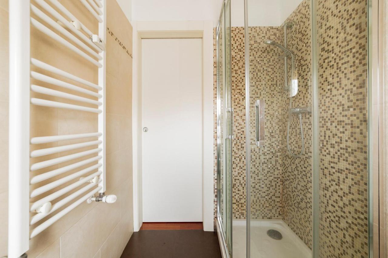 Milano Calvairate Balcony Apt Ngoại thất bức ảnh